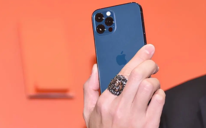 平阴苹果手机维修分享iPhone12系列重启方法教程 